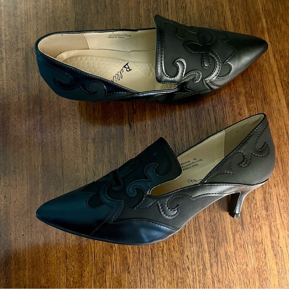 Bellini Bengal Pumps Women's Size 7, black Pointy Toe Kitten Heel Slip On. - Picture 11 of 11